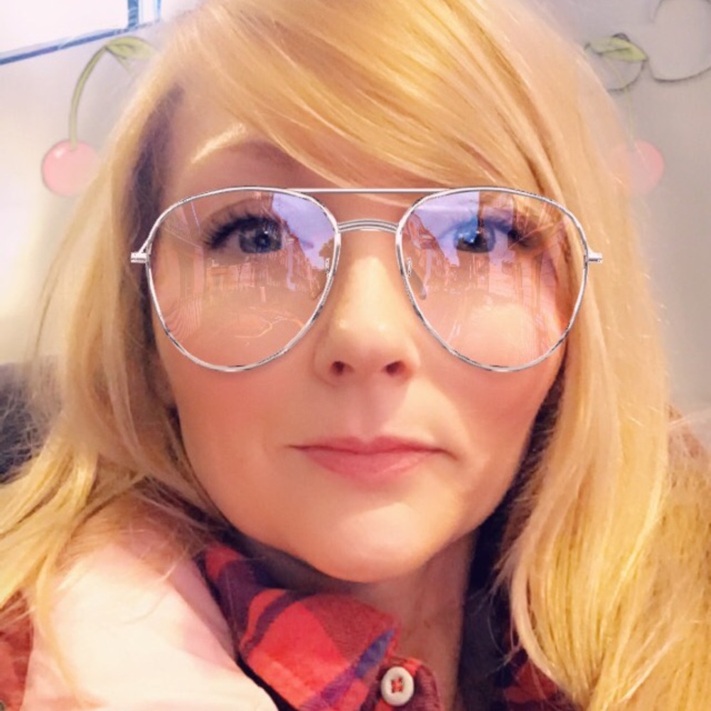 Meet your Posher, Kelly